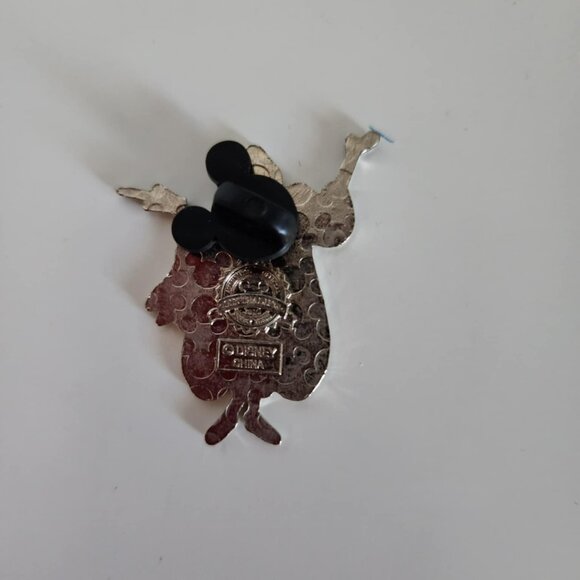 Disney Collectible/Trading Pin Cruella De Vil - Villian - Picture 2 of 2